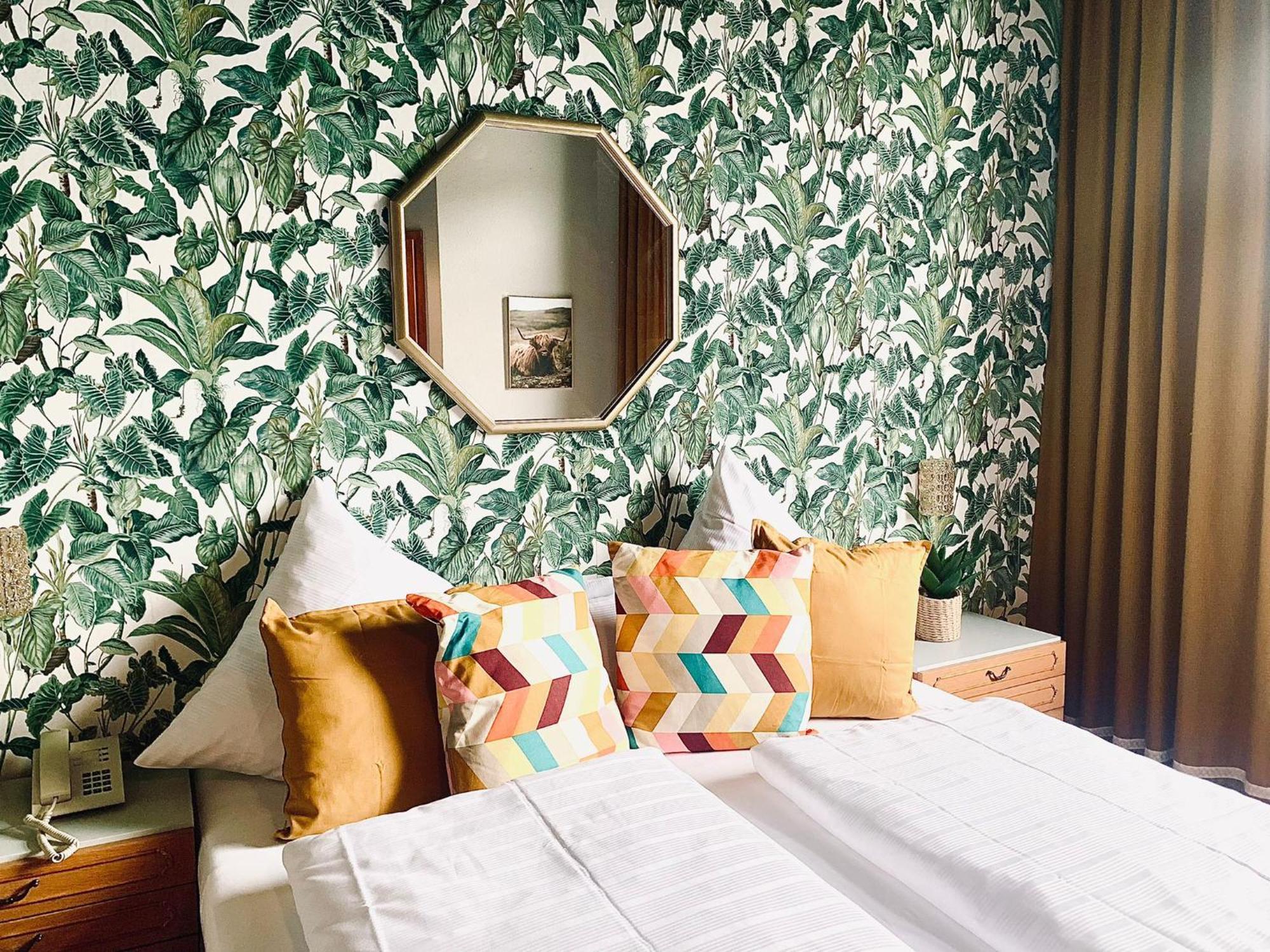 Vegan Hotel Und Restaurants Nicolay 1881 젤틴겐라티그 외부 사진
